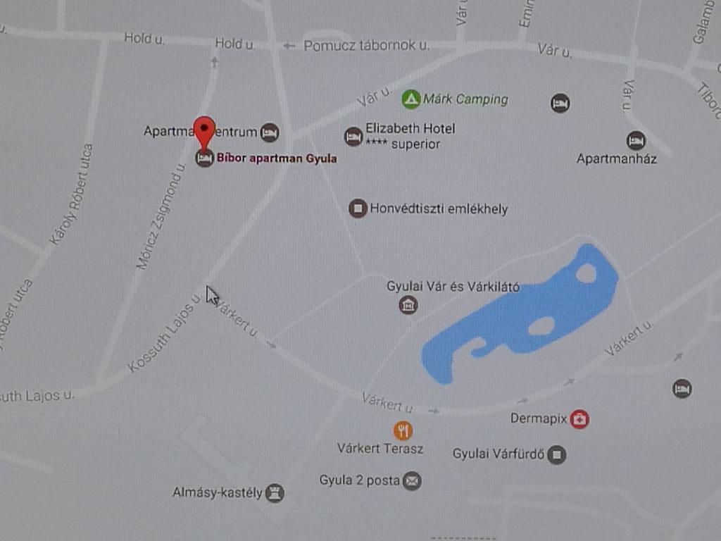 Bíbor Apartman Gyula Exteriér fotografie